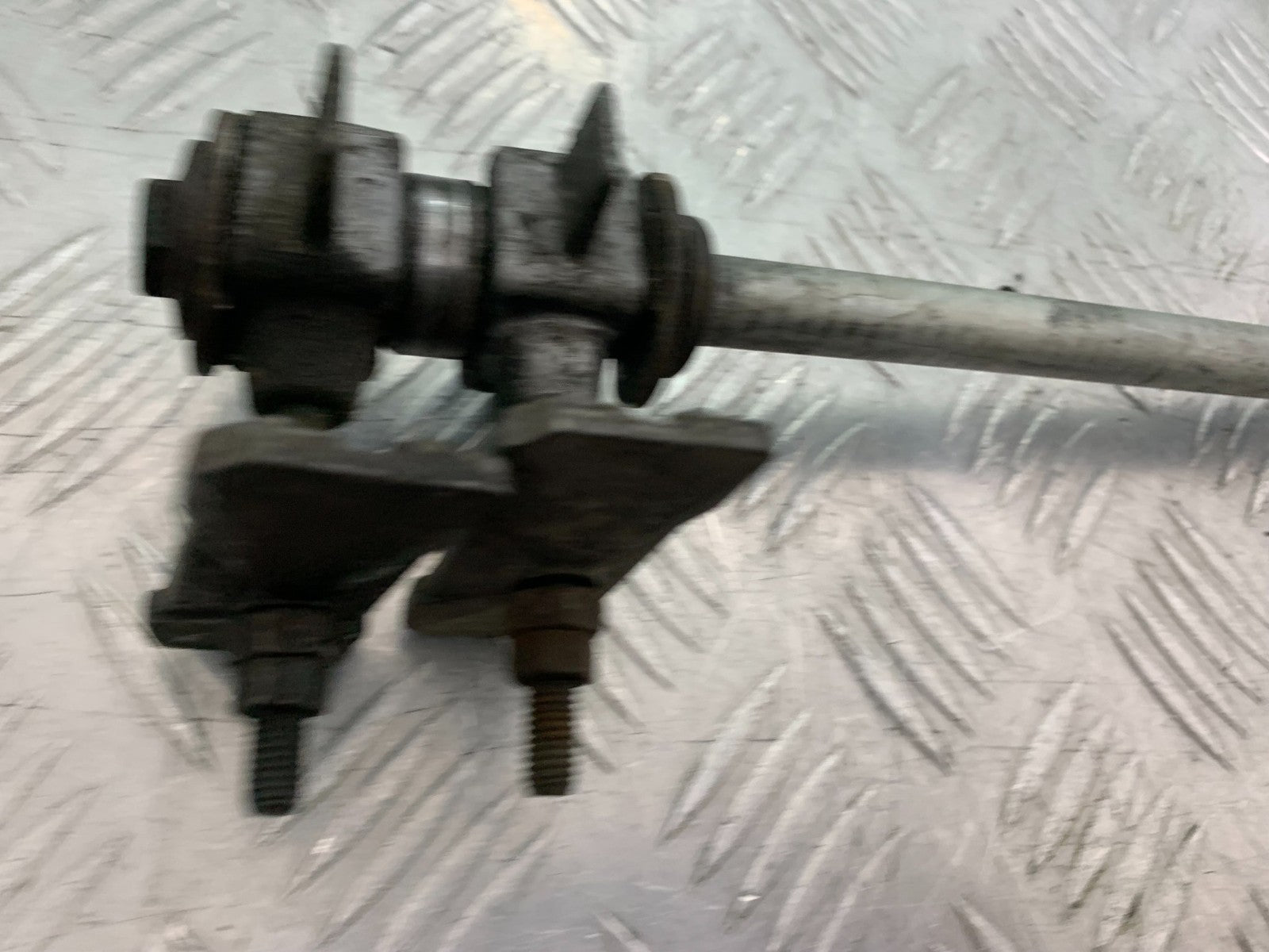 HONDA CB600 CB 600 HORNET REAR WHEEL SPINDLE  YEAR 1998-2002 (CMB1297)