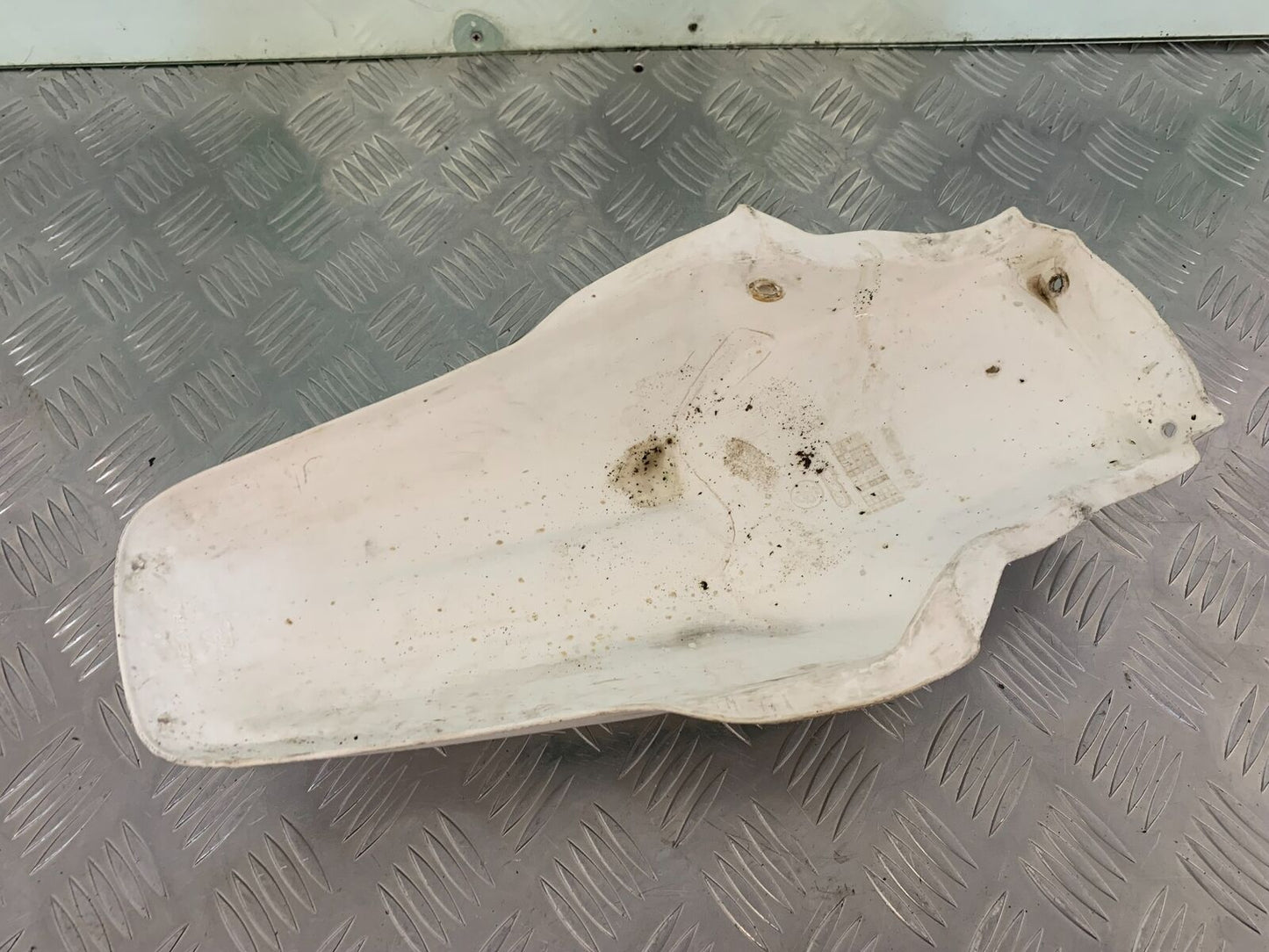 KAWASAKI KX85 KX 85 REAR MUDGUARD   YEAR 2004 (STOCK 985)