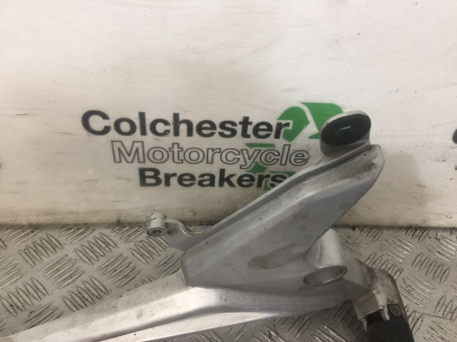 HONDA CB125 F CB 125 F RIGHT HANGER  YEAR 2015-2020 (STOCK 866)