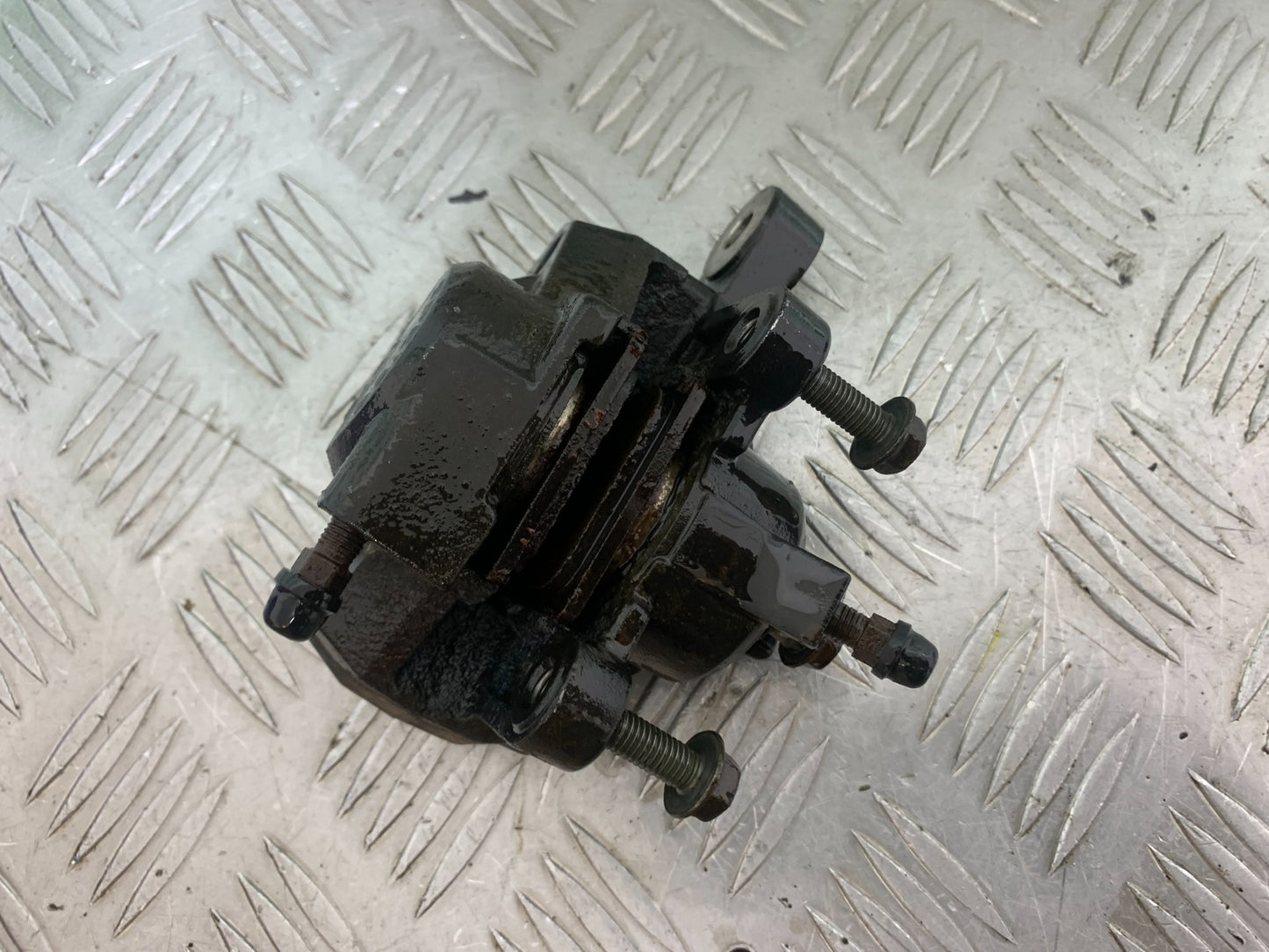 SUZUKI GSF1200  GSF 1200 BANDIT REAR BRAKE CALIPER  YEAR 1997-2000 (CMB1149)