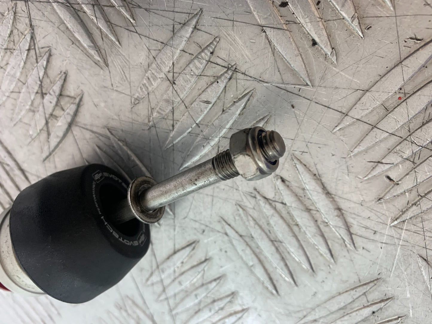 APRILIA RSV4 FACTORY REAR WHEEL BOBBINS  YEAR 2009-2012 (CMB1224)