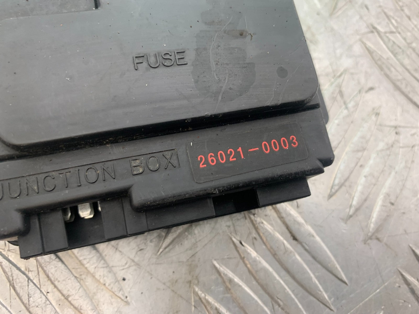 KAWASAKI Z750 Z 750 FUSE BOX YEAR 2004-2006  (CMB1234)