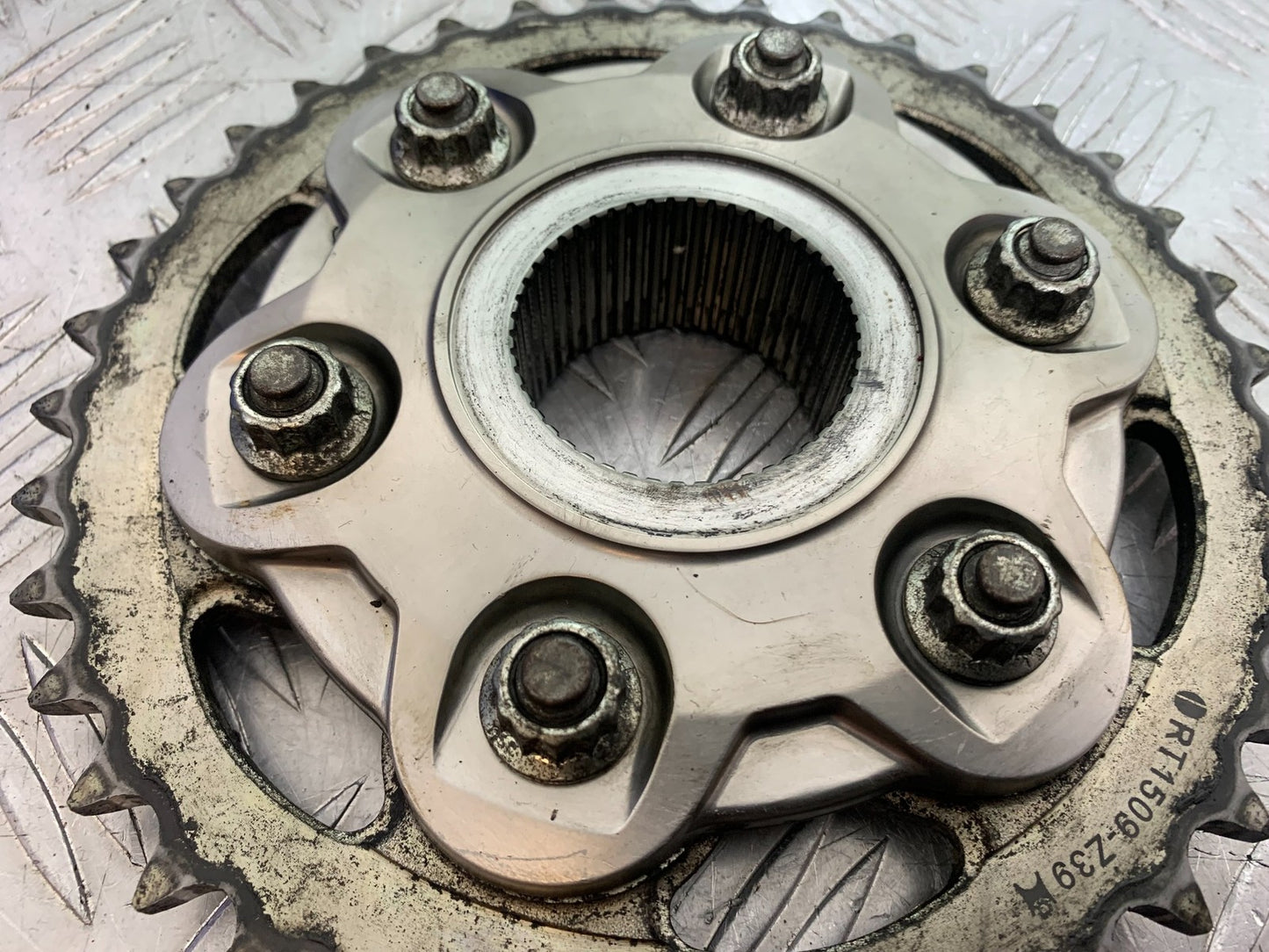 DUCATI 1299 PANIGALE REAR SPROCKET CARRIER  YEAR 2016 (CMB 1187)