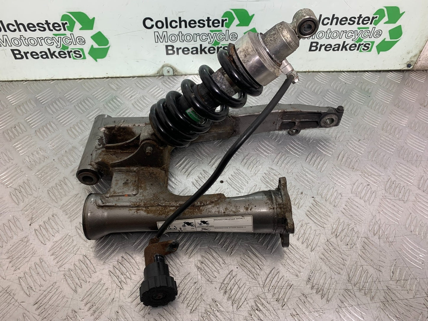 HONDA NT 700 V DEAUVILLE REAR SHOCK SWINGARM YEAR 2006-2010 (CMB1298)