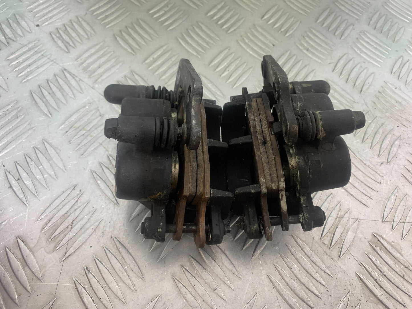 SUZUKI SV650 SV 650 mk1 FRONT BRAKE CALIPERS   YEAR 1999-2002 (CMB1160)