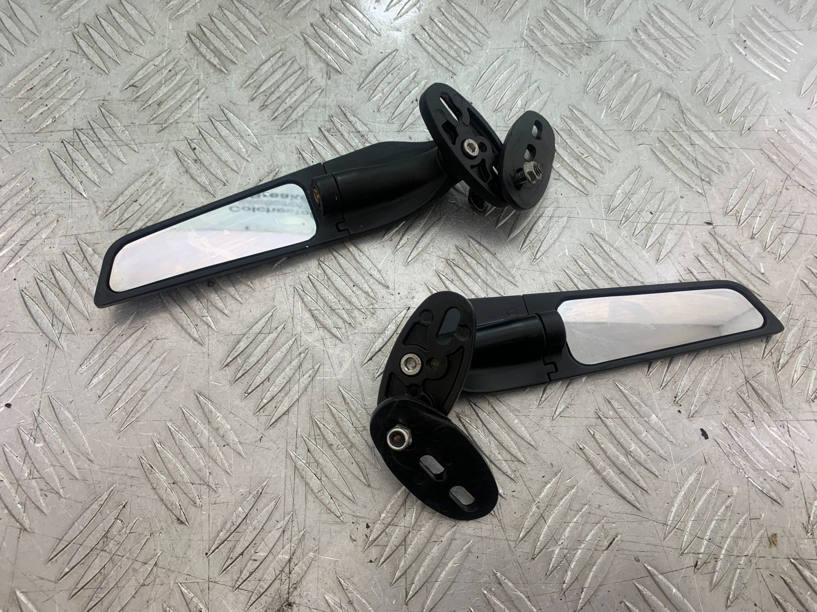 YAMAHA YZF R7 MIRRORS (AFTERMARKET) YEAR 2022-2025 (CMB1255)