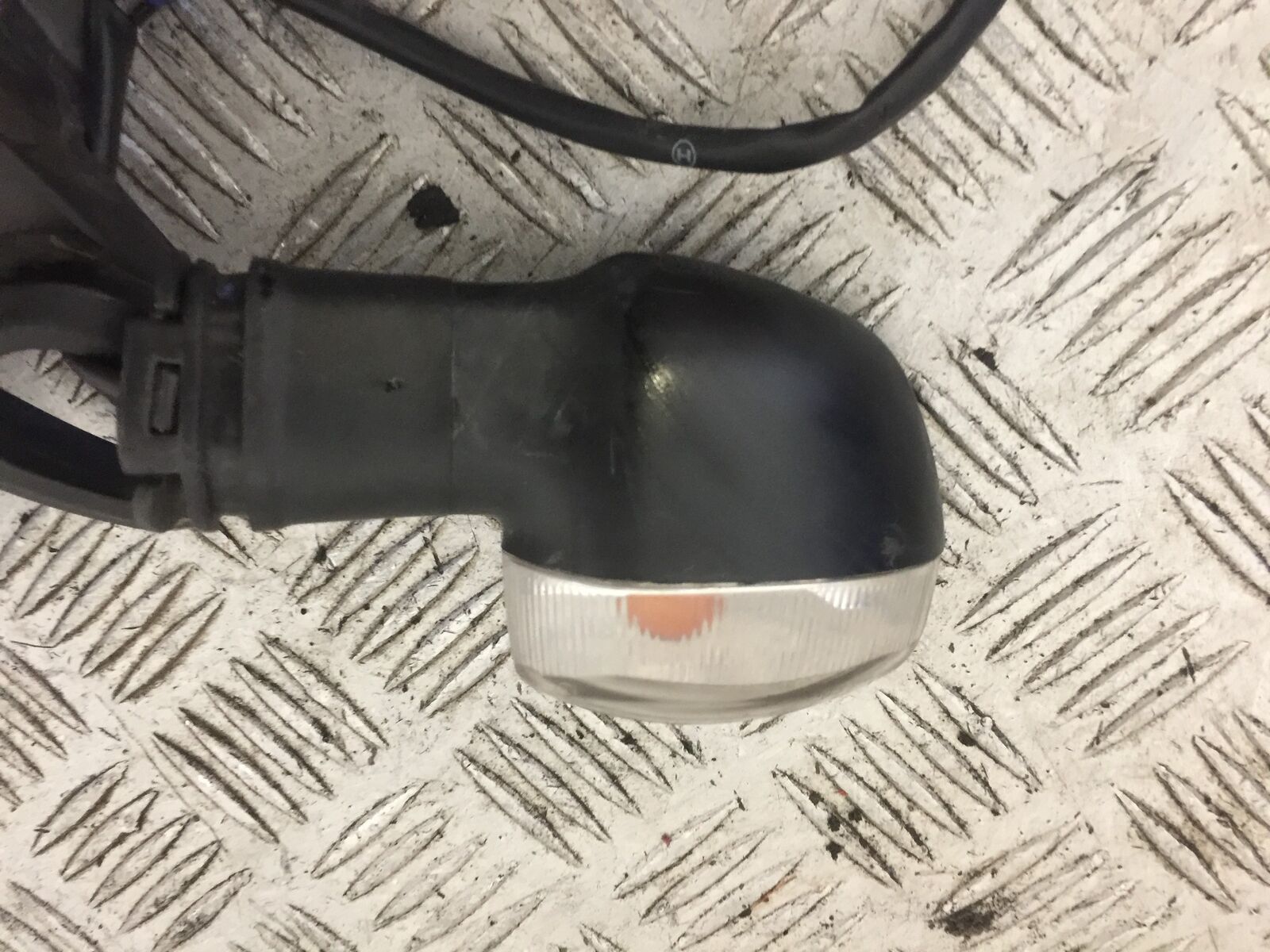 YAMAHA MT09 MT-09 02 LEFT INDICATOR AND INFILL  YEAR 2019 (STOCK 730)