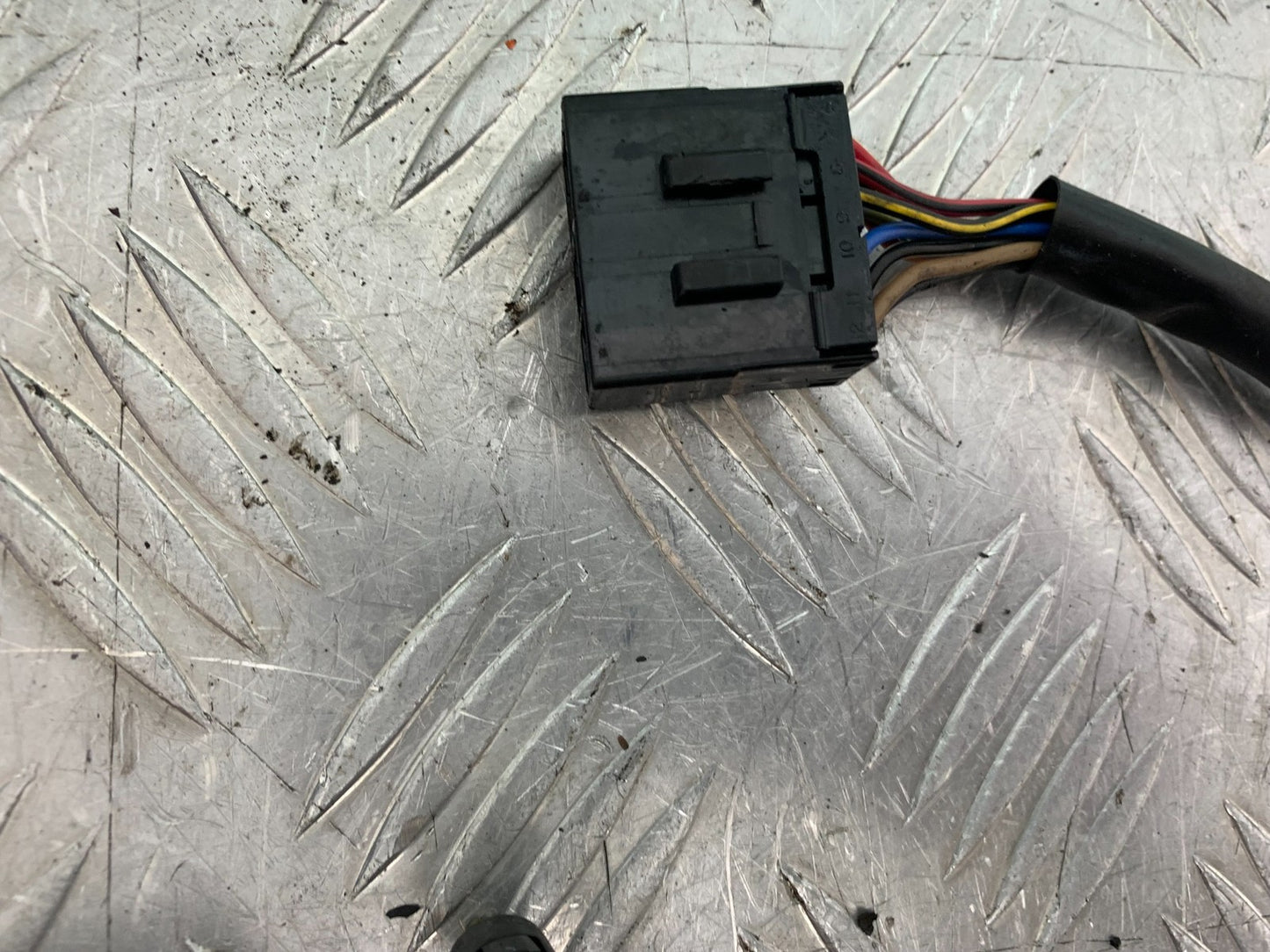 TRIUMPH 955i SPRINT ST LEFT SWITCH GEAR YEAR 1999-04 (CMB1230)