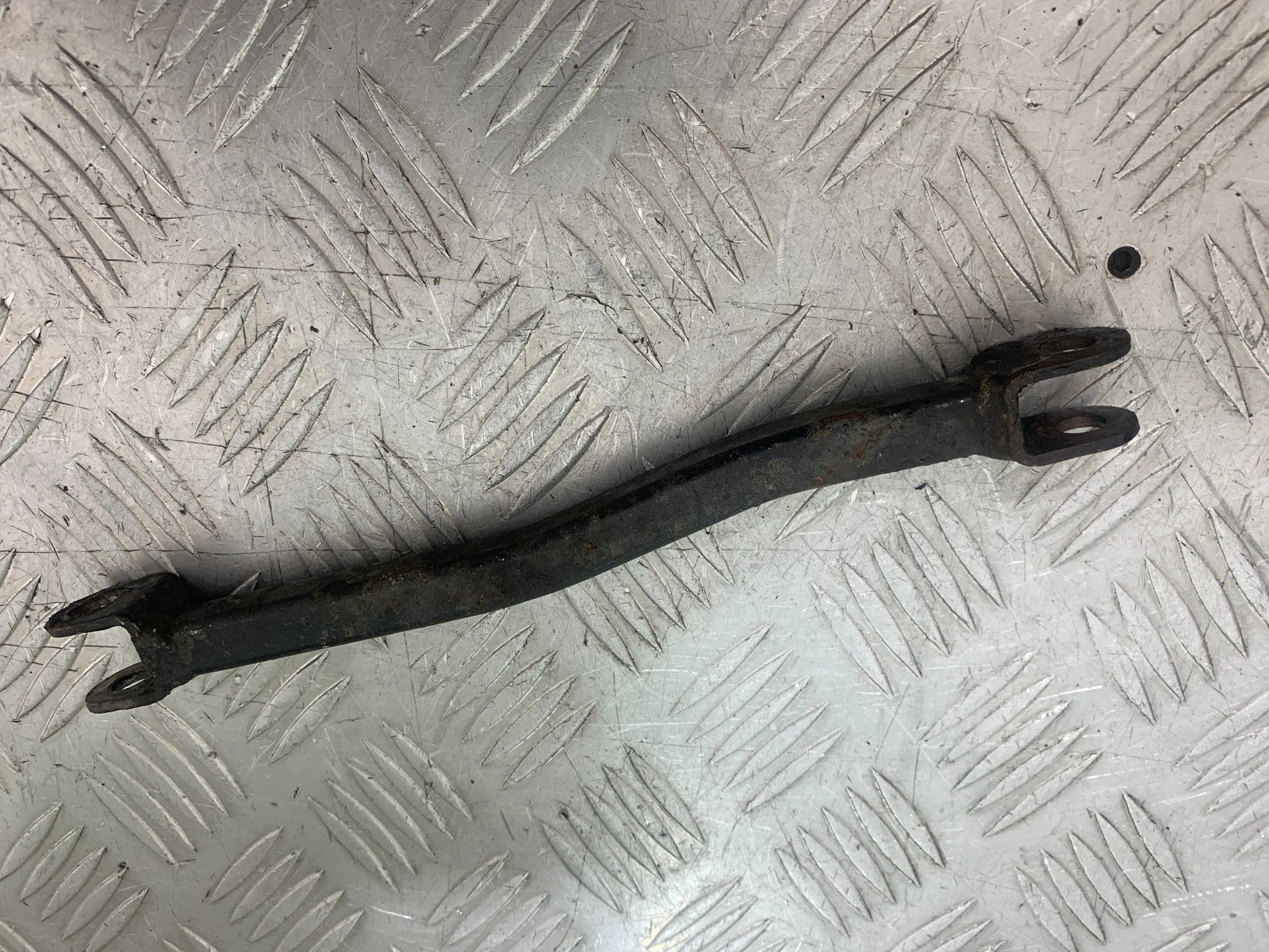 SUZUKI GSX750 INAZUMA REAR BRAKE ARM YEAR 1998-2003 (CMB1308)