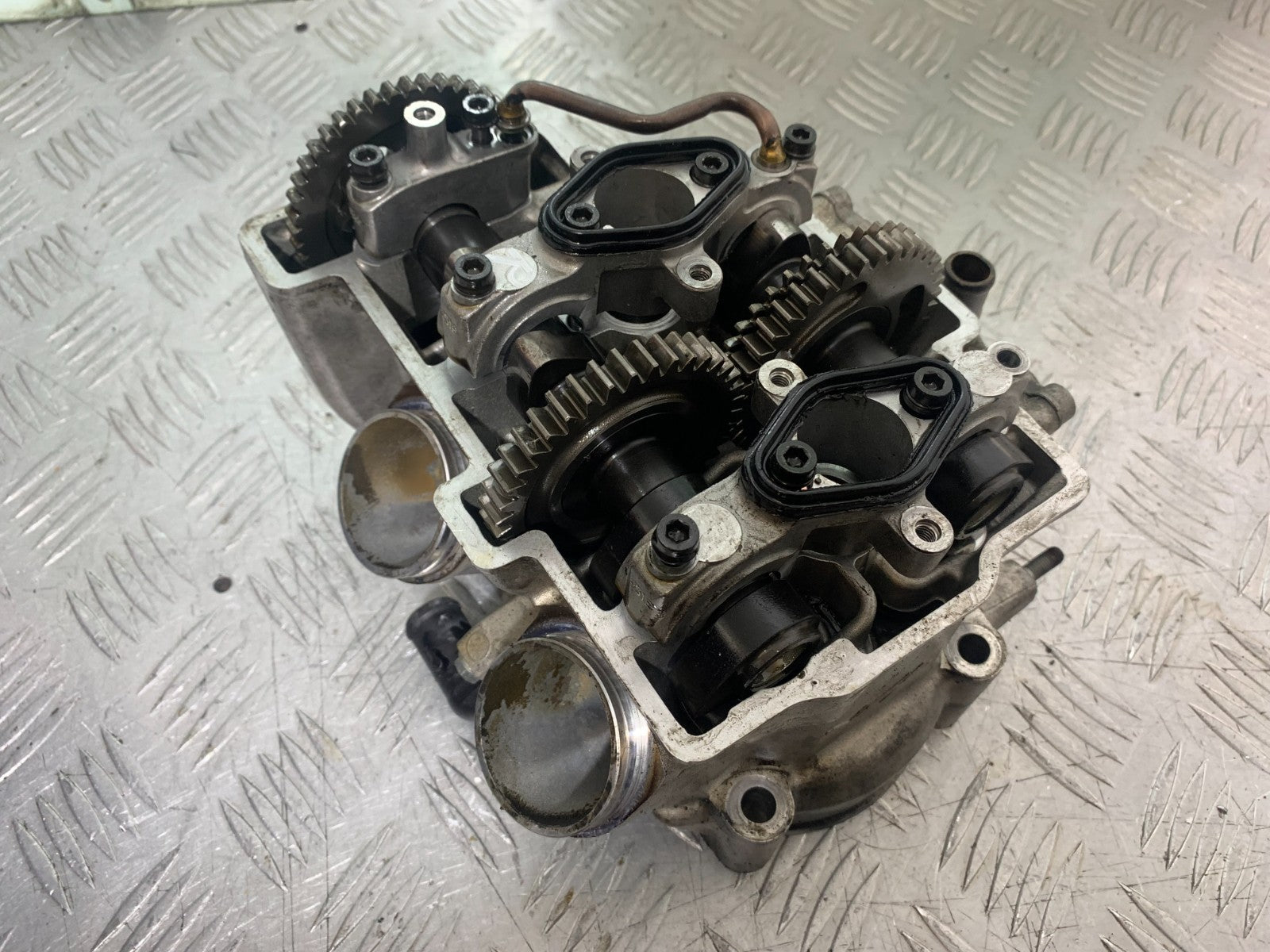 APRILIA TUONO 1000 V4R REAR CYLINDER HEAD  YEAR 2011-13  (CMB1316)