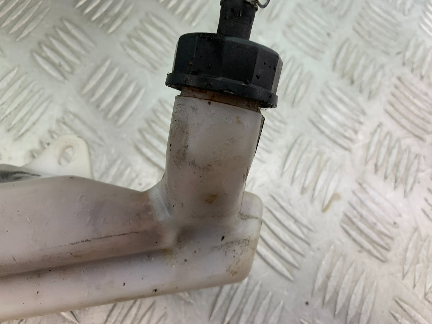 KAWASAKI ZZR1100 D COOLANT BOTTLE  YEAR 1993-2001 (CMB1189)