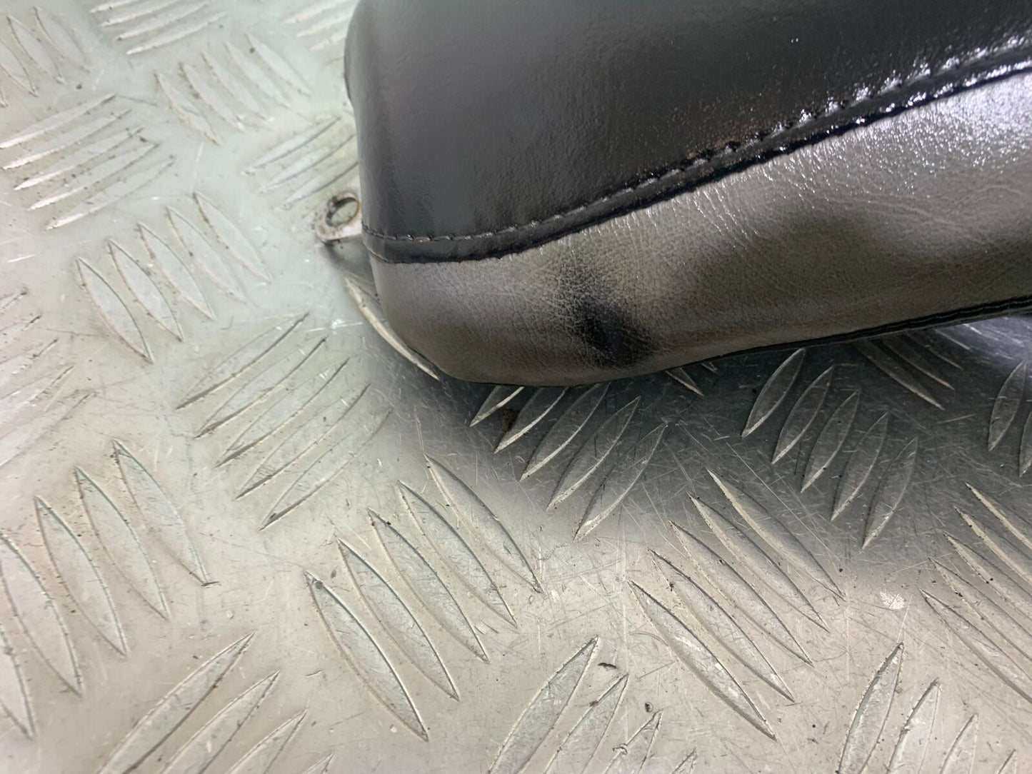 HARLEY DAVIDSON XL883 N IROD SEAT   YEAR 2020  (CMB1116)