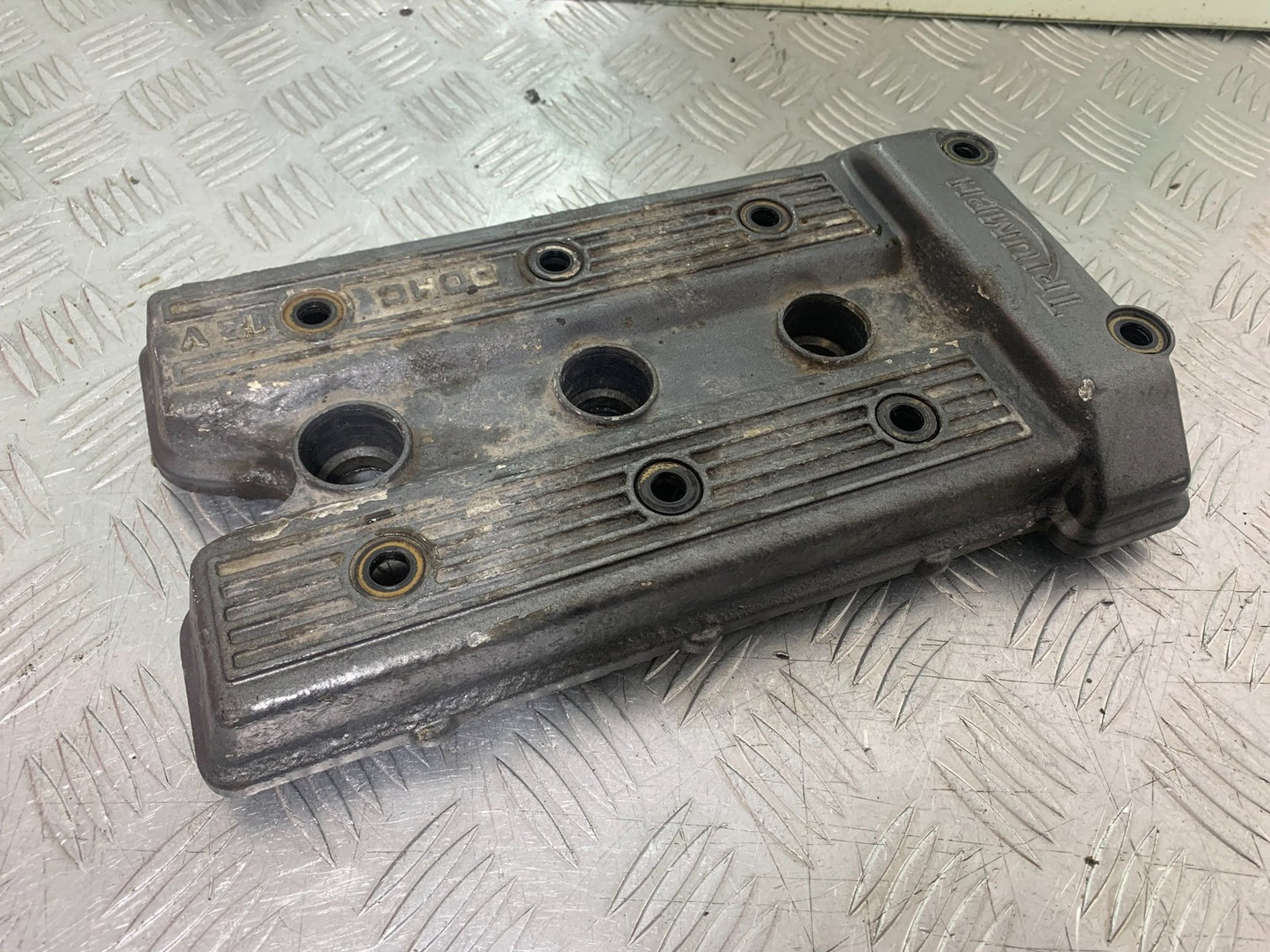 TRIUMPH TROPHY 900 ROCKER COVER YEAR 1991-95 (CMB1251)