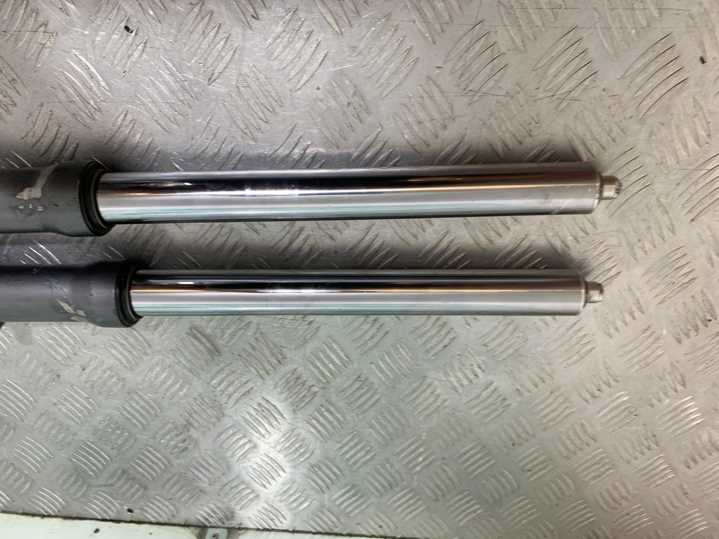 KAWASAKI ZZR1100 D FORKS  YEAR 1993-2001 (CMB1189)