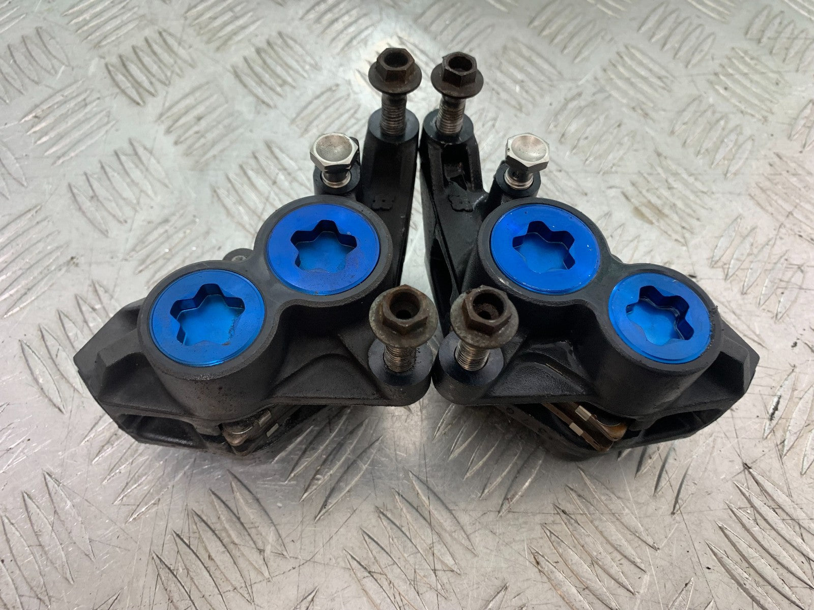 YAMAHA FZS1000 FAZER FRONT BRAKE CALIPERS  YEAR 2001-05 (CMB1275)