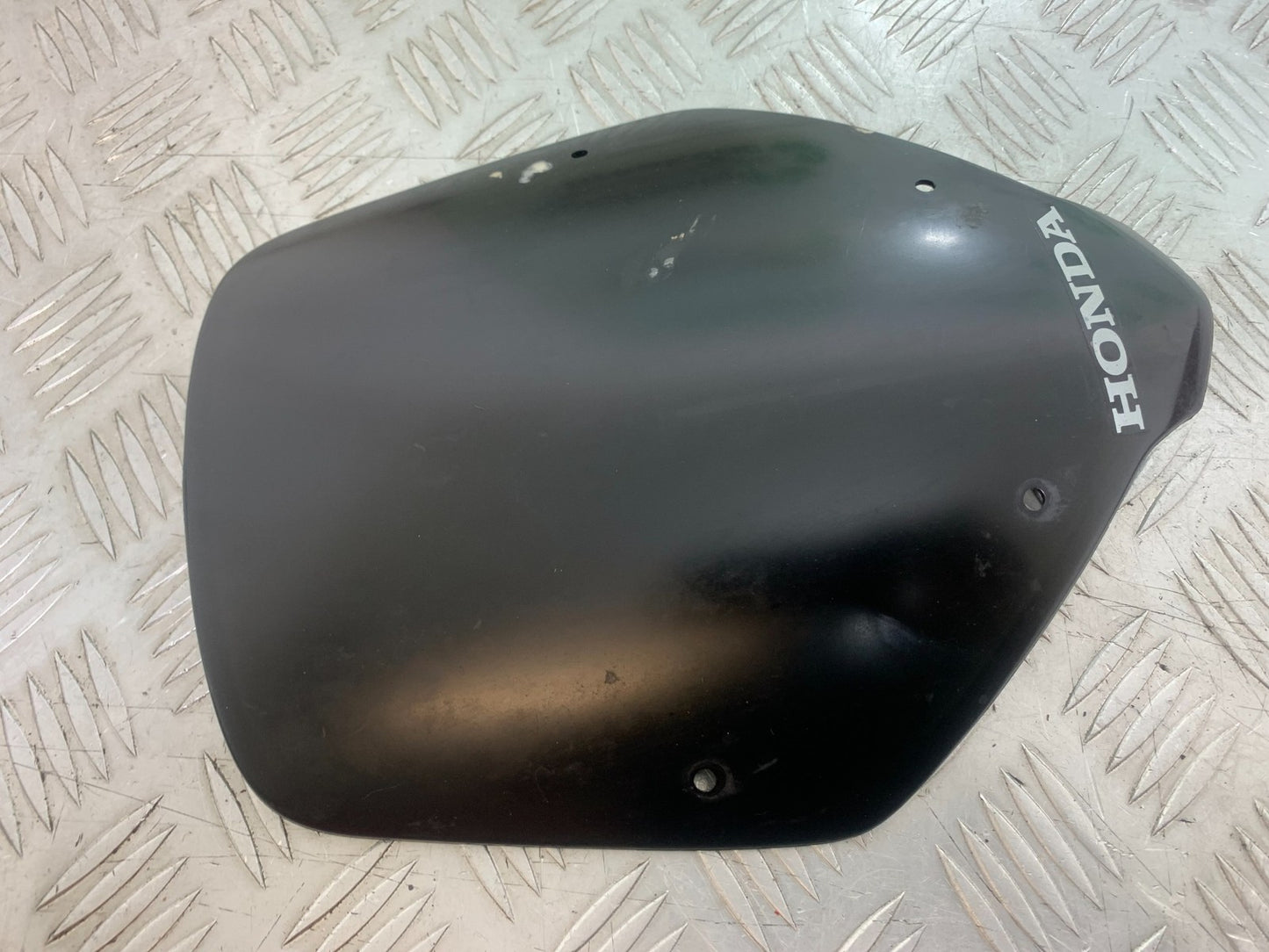 HONDA CBF125 CBF 125 SCREEN  YEAR 2009-14 (CMB1182)