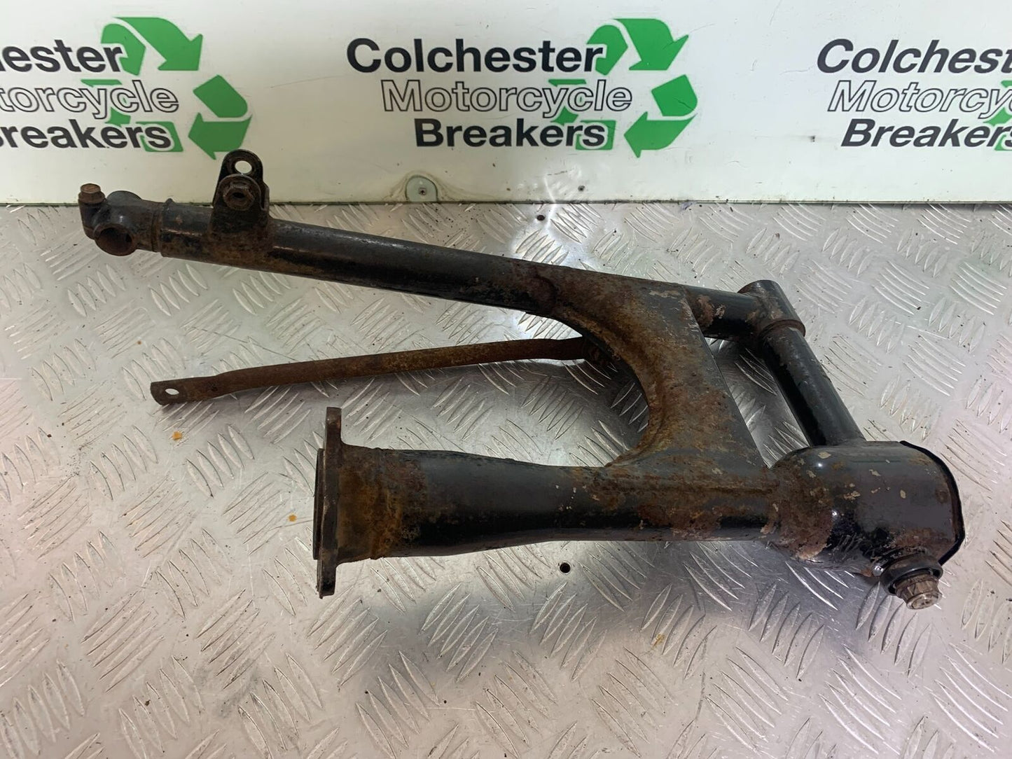 HONDA CX500 CX 500 SWINGARM YEAR 1980 (CMB1131)
