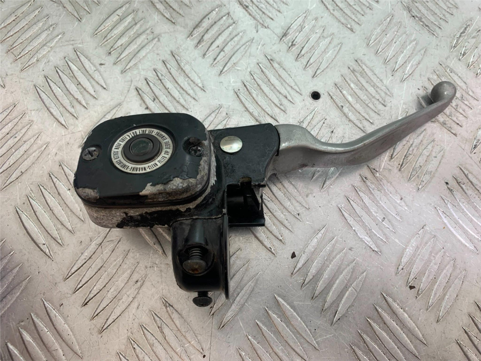 HARLEY DAVIDSON FXS BLACKLINE 1585 FRONT MASTER CYLINDER  YEAR 2012 (CMB1147)