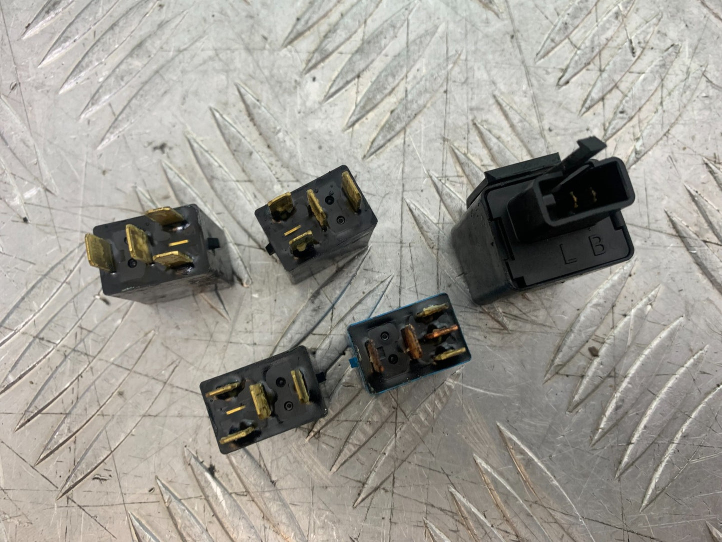 TRIUMPH 675 STREET TRIPLE R RELAYS YEAR 2013 - 2016 (CMB1221)