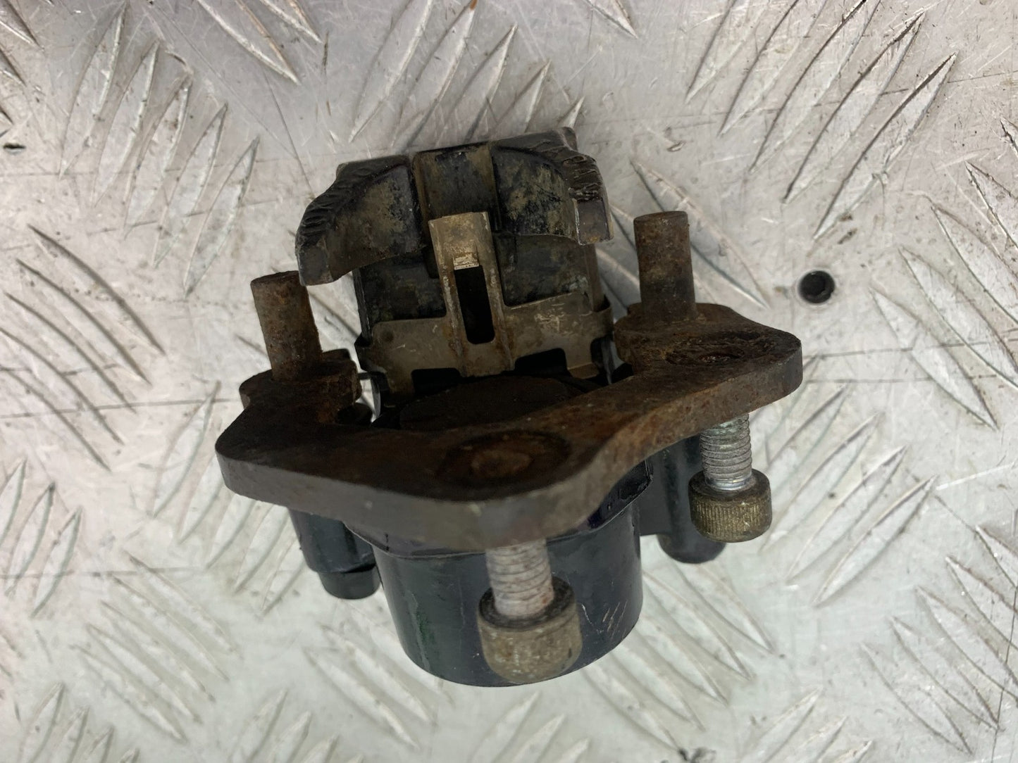 KAWASAKI KLR250 KLR 250 FRONT BRAKE CALIPER   YEAR 1984-2001 (CMB1225)
