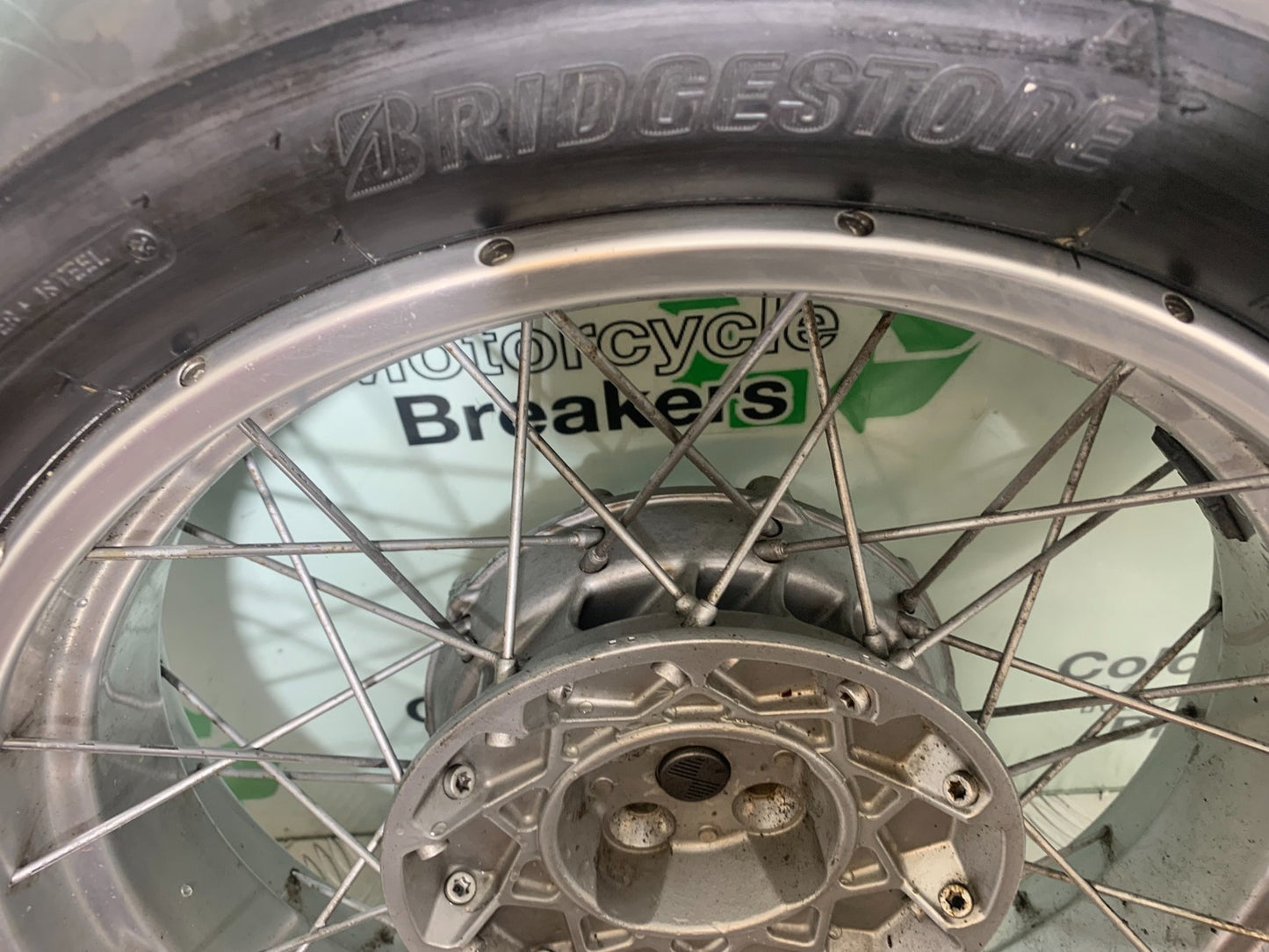 BMW R850 R R850R REAR WHEEL  (NEW TYRE) YEAR 1994-2002 (CMB1170)