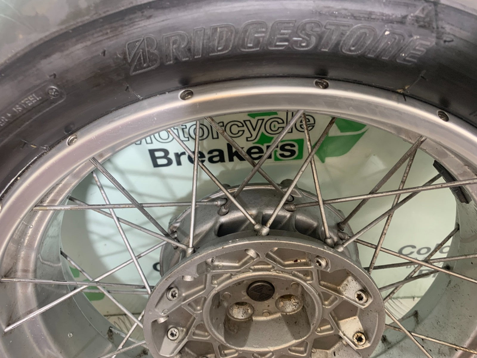 BMW R850 R R850R REAR WHEEL  (NEW TYRE) YEAR 1994-2002 (CMB1170)