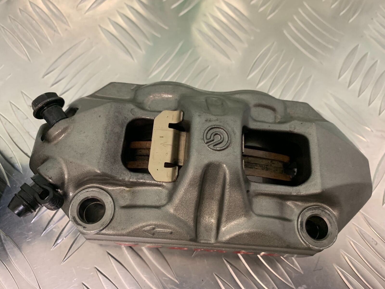 TRIUMPH SPEED TRIPLE R 1050 BREMBO FRONT CALIPERS  YEAR 2014 (STOCK 934)