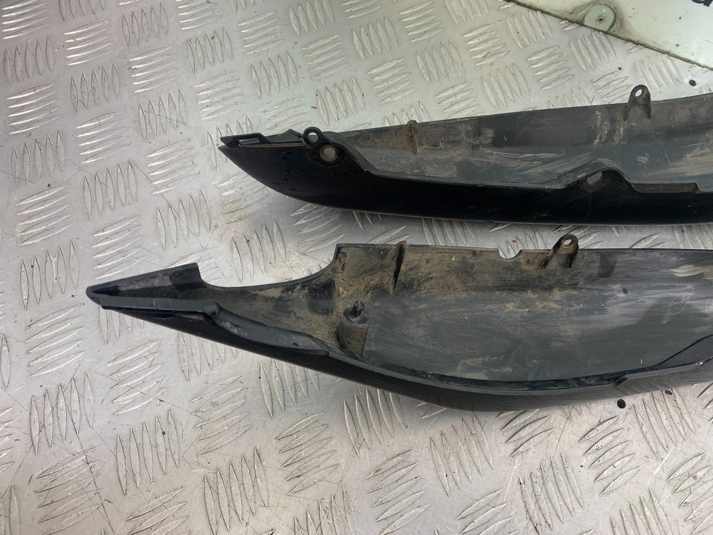 KAWASAKI ER6 F ER6F LEFT & RIGHT SEAT PANELS  YEAR 2005-2008 (CMB1277)