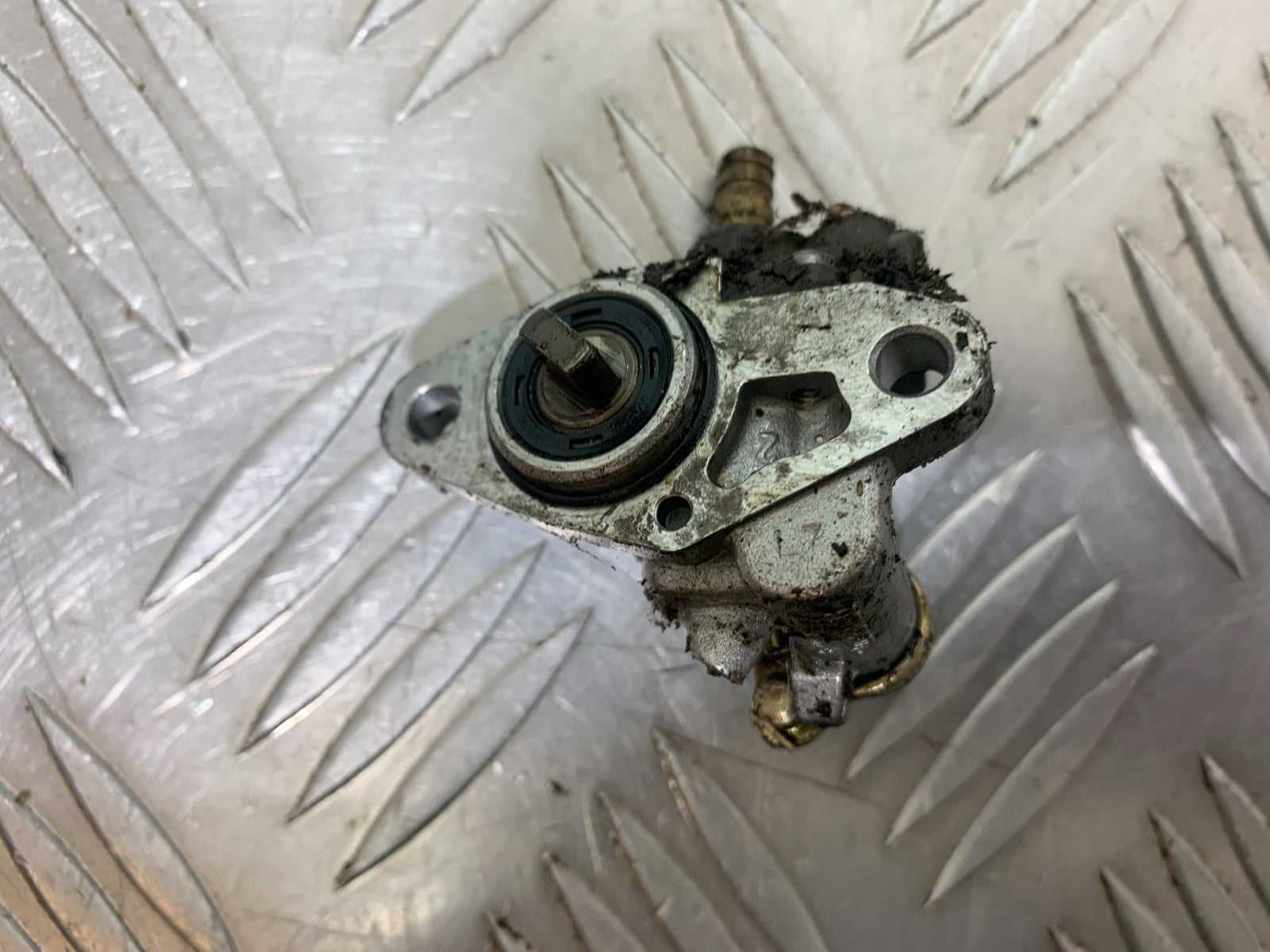 APRILIA RS50 RS 50 OIL PUMP YEAR 1996-1998 (CMB1132)