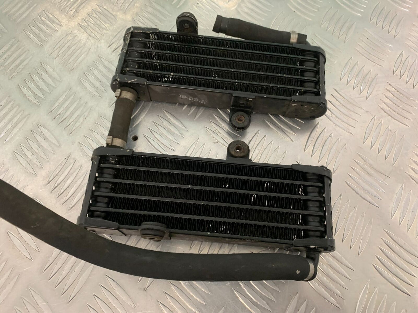 APRILIA RSV1000 R MILLE OIL COOLERS   YEAR 2004-2009 (STOCK 977)