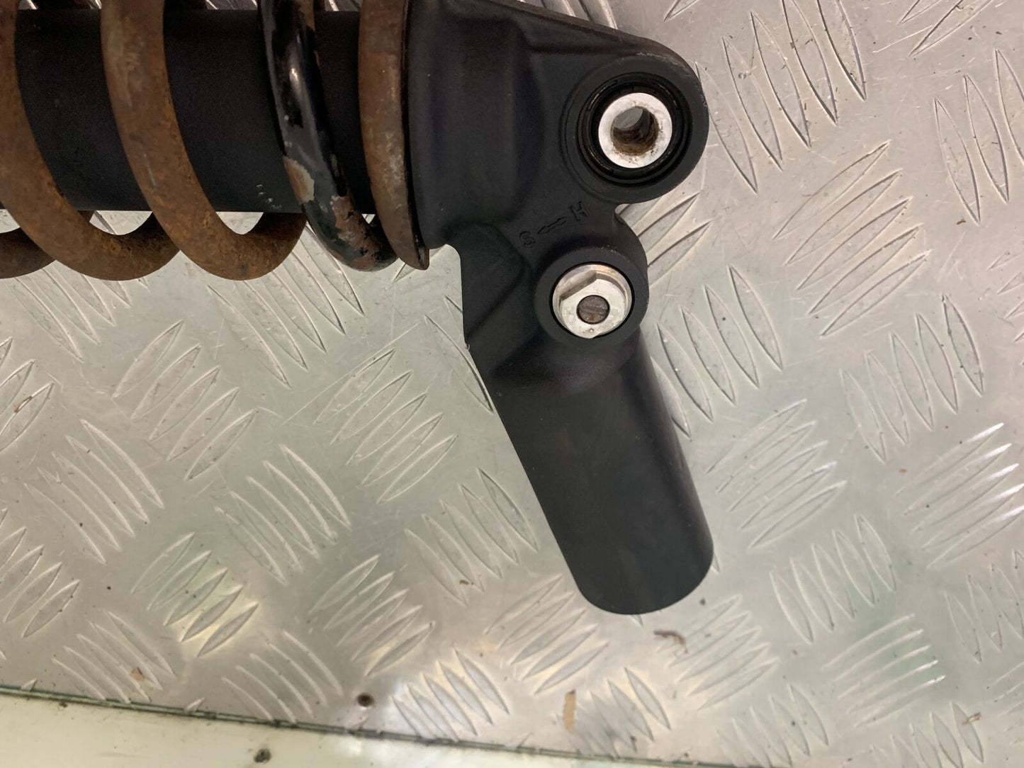 HONDA CBR1000 rr FIREBLADE REAR SHOCK YEAR 2008-2011 (STOCK 986)
