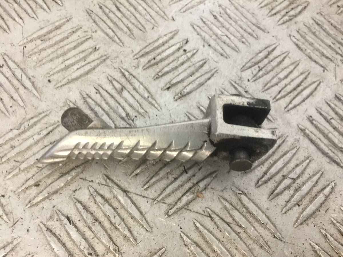 SUZUKI GSXR 600 L1-L8 FRONT LEFT PEG  YEAR  2011-2017 (STOCK 728)