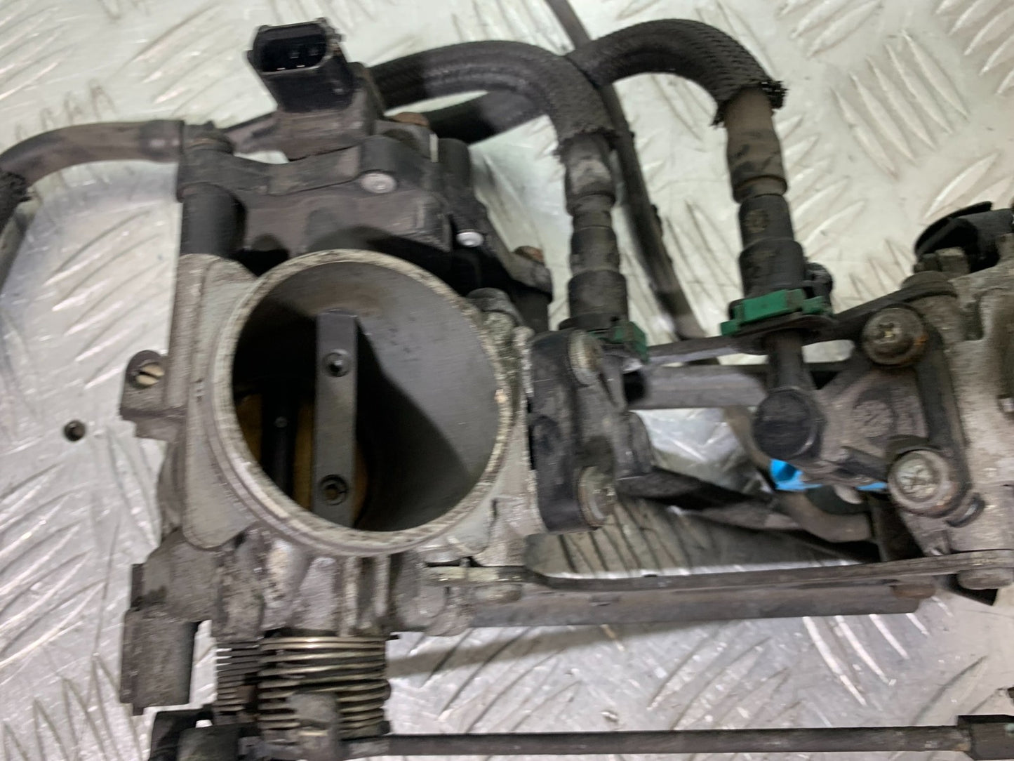 SUZUKI DL1000 V-STROM THROTTLE BODIES   YEAR 2014-2019 (CMB1325)