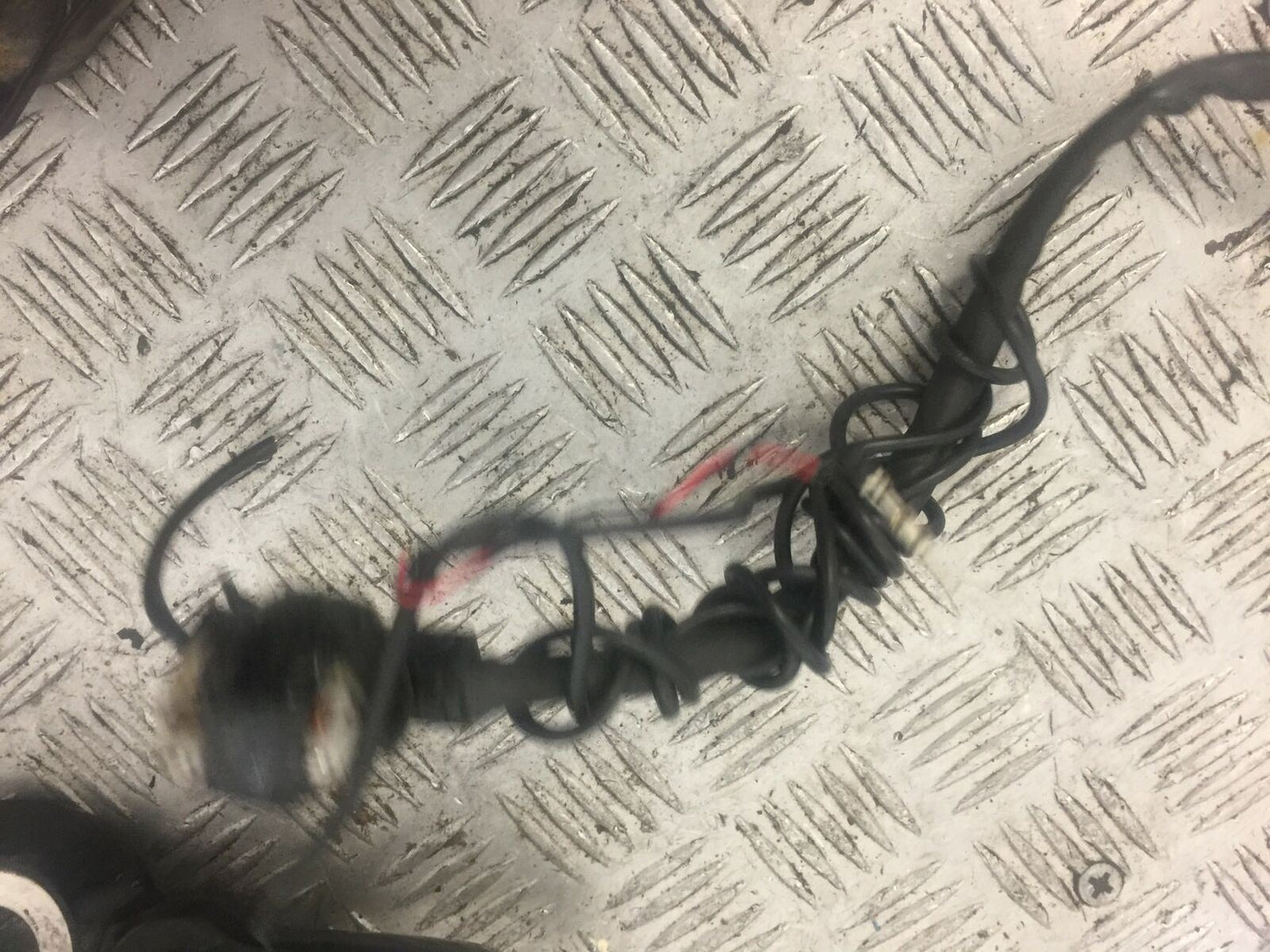 TRIUMPH TROPHY 1215 SE ECU LOCKS KEY  2012-2017 (STOCK 534)