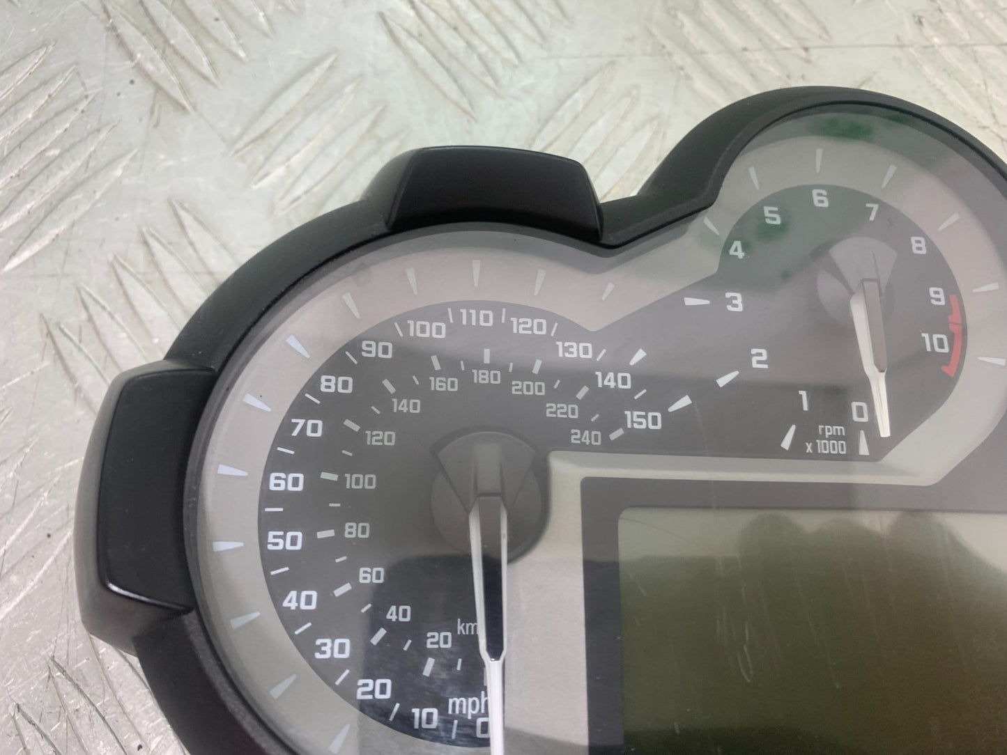 BMW R1200 R 1200 GS CLOCKS SPEEDO DASH   YEAR 2013-2016 (CMB1257)