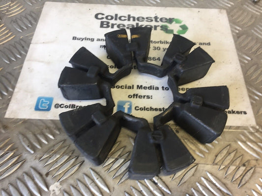 KAWASAKI GPZ1000 GPZ 1000 RX CUSH DRIVE RUBBERS  YEAR 1985