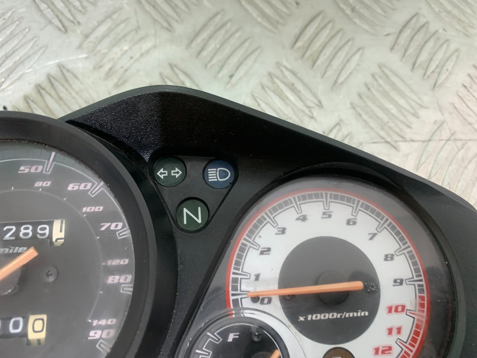HONDA CBF125 CBF 125 CLOCKS SPEEDO DASH  YEAR 2009-14 (CMB1182)