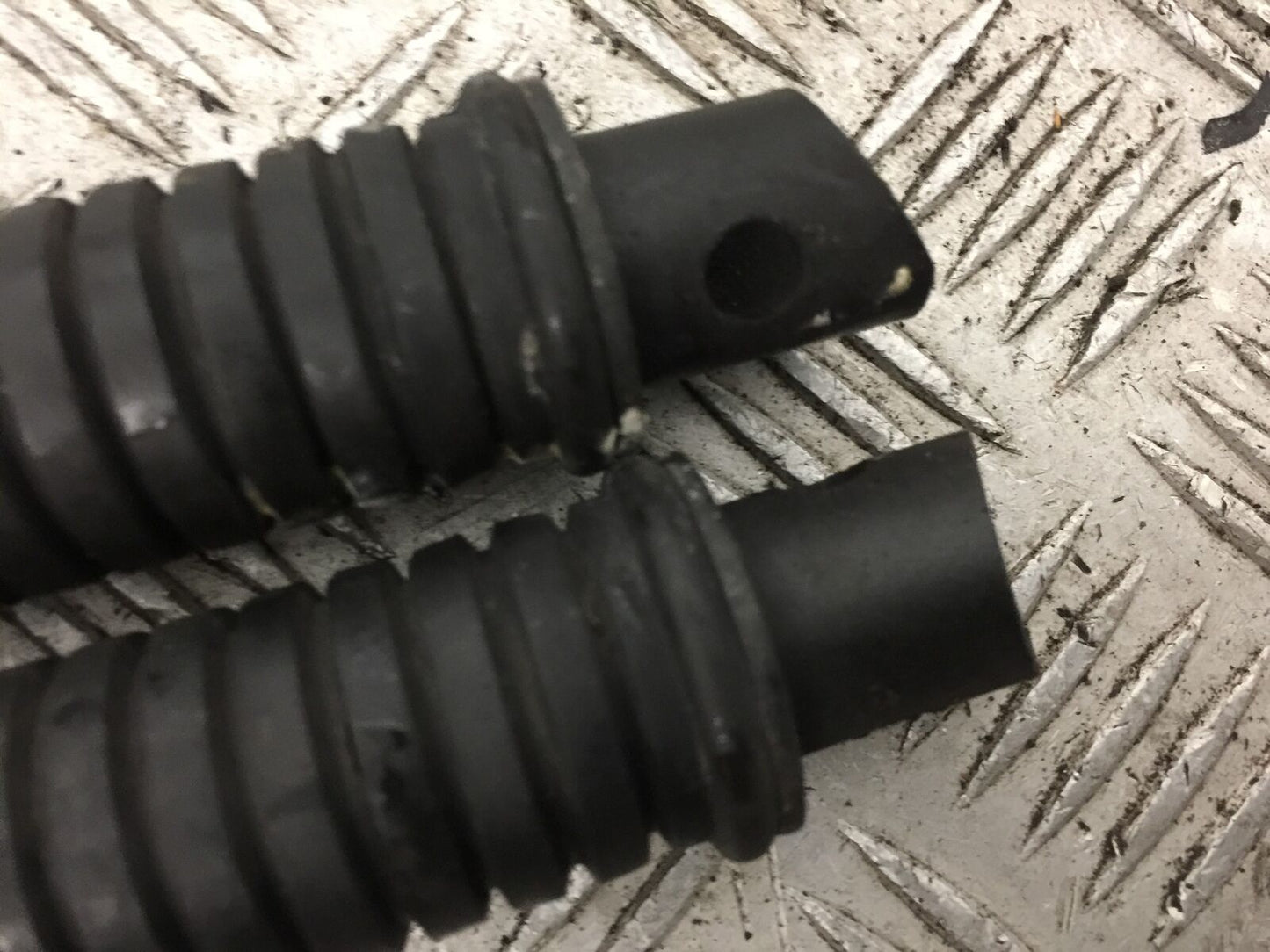 KAWASAKI VN 650 VULCAN REAR PEGS  YEAR 2017-2021 (STOCK 811)