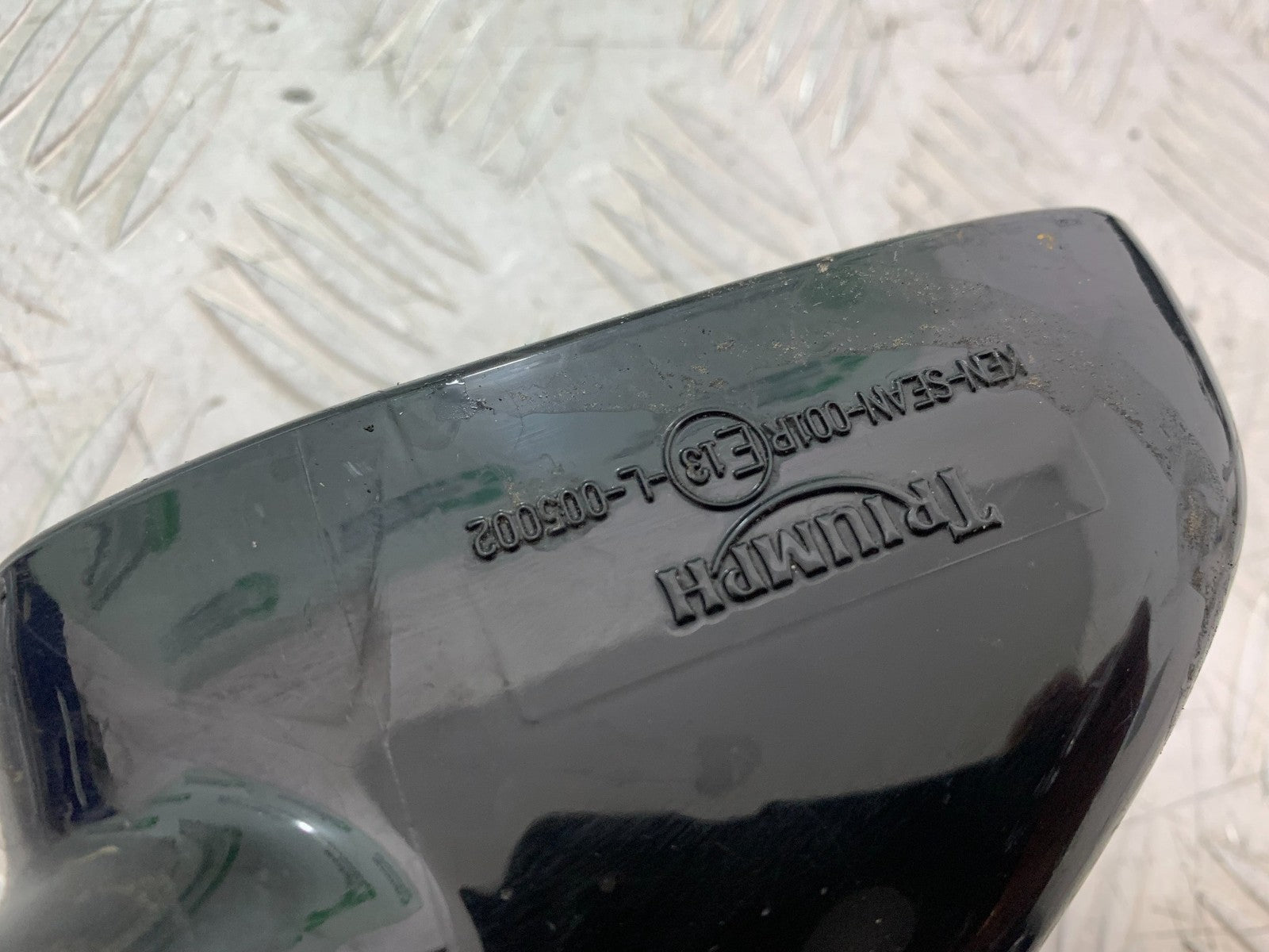 TRIUMPH 955i SPRINT ST RIGHT MIRROR YEAR 1999-04 (CMB1230)