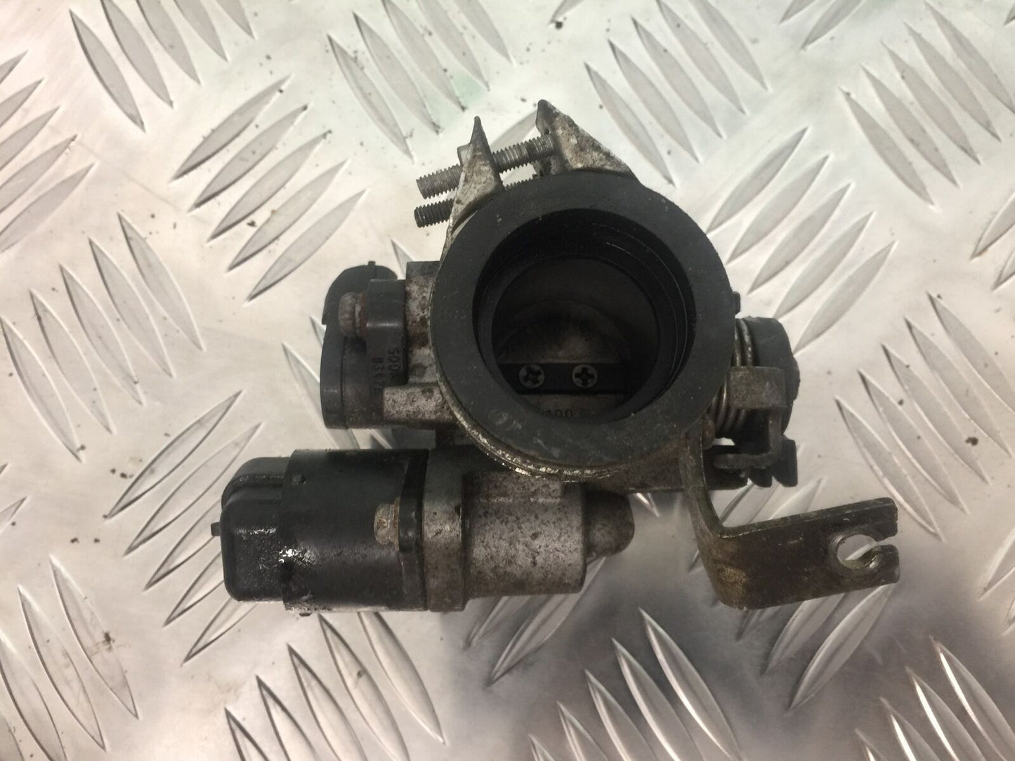 MUTT MONGREL 125 THROTTLE BODY YEAR 2016-2020 (STOCK 910)