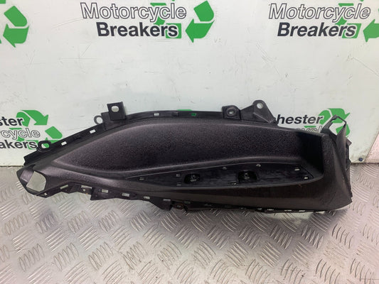 YAMAHA XMAX 300 FOOTBOARD YEAR 2017-2020 (CMB1218)