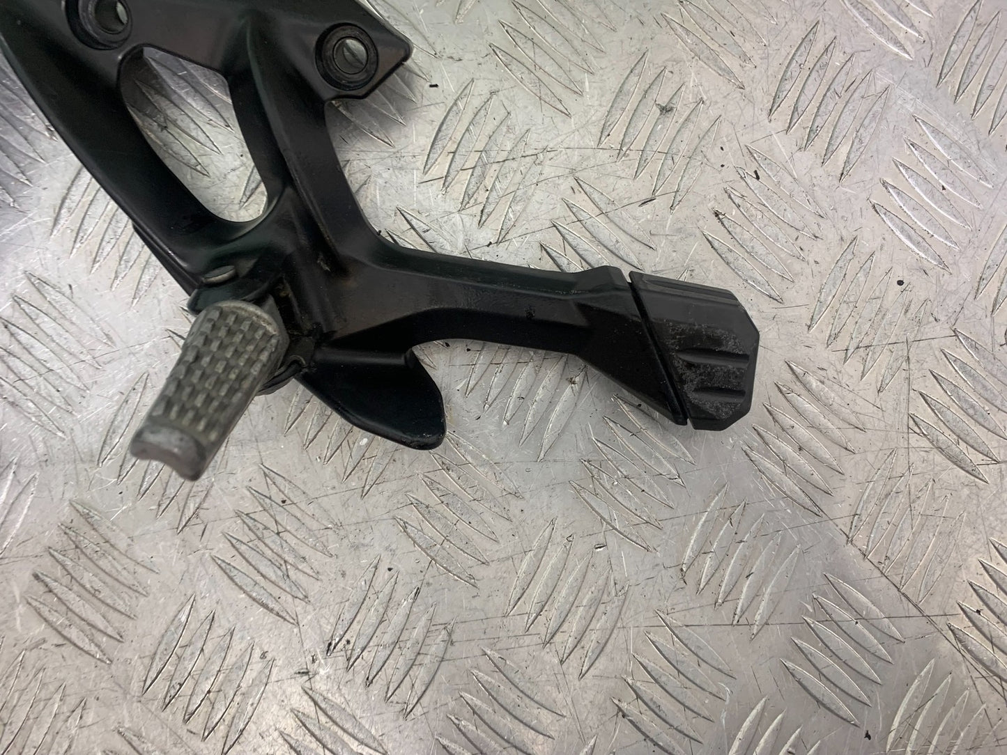 KAWASAKI GTR1400 GTR 1400 REAR HANGERS  YEAR 2007-2009 (CMB1306)