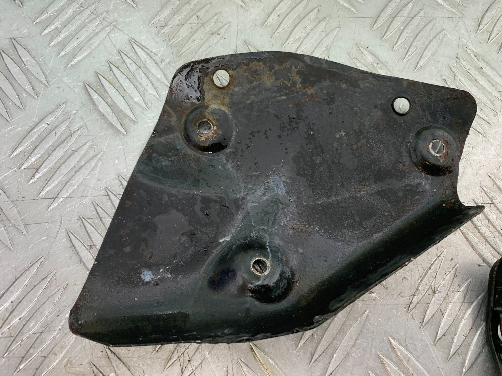 KAWASAKI KLR250 KLR 250 EXHAUST SHIELDS YEAR 1984-2001 (CMB1225)