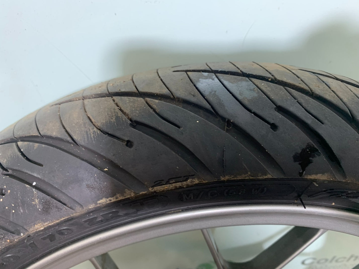 APRILIA SL750 SL 750 SHIVER FRONT WHEEL  YEAR 2008-2016 (CMB1242)