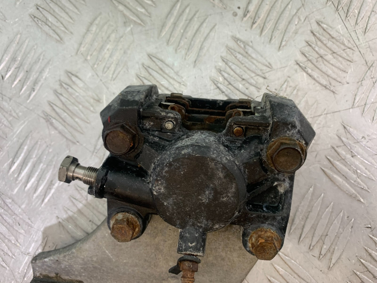 SUZUKI RF900 RF 900 REAR BRAKE CALIPER  YEAR 1994-1999 CMB1326