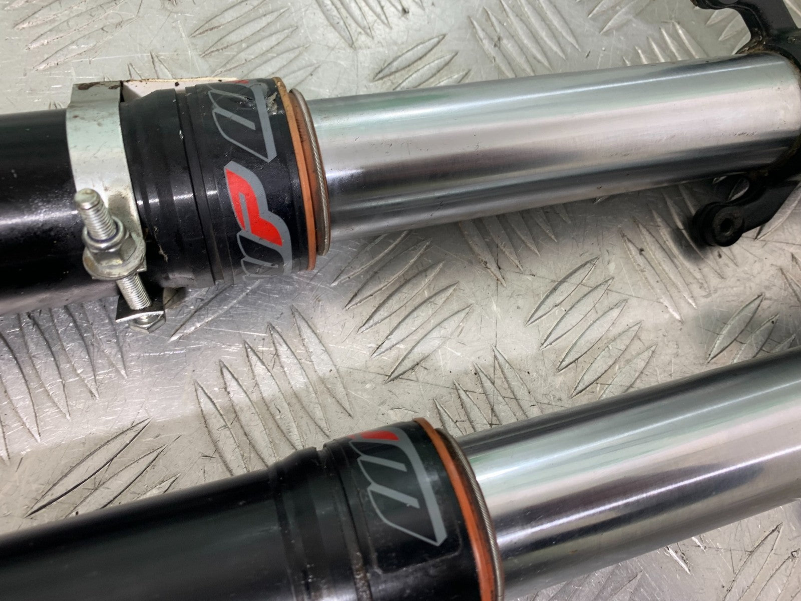 KTM DUKE 125 FORKS YEAR 2017-2022 (CMB1274)