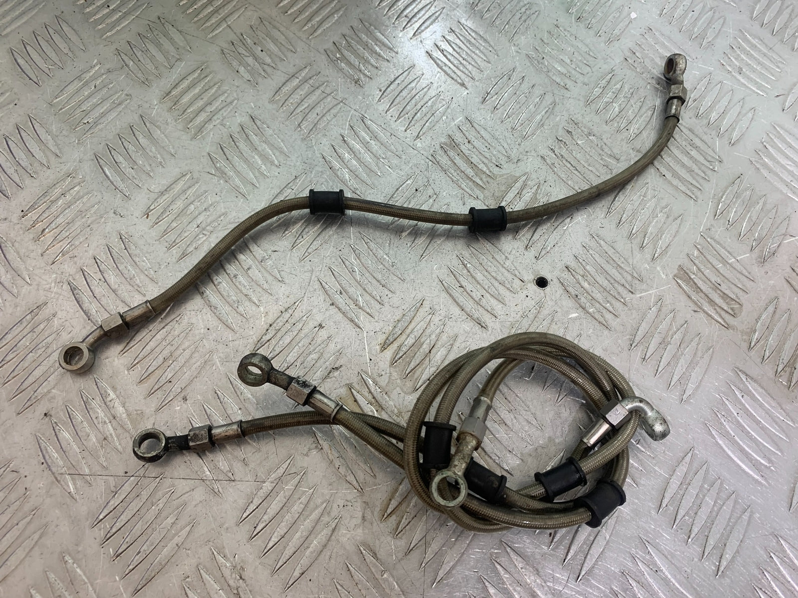YAMAHA YZF R1 FRONT AND REAR BRAIDED BRAKE LINES   YEAR 2004-2006 (CMB1155)