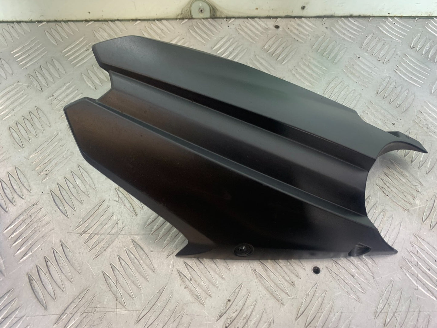 TRIUMPH 675 STREET TRIPLE HUGGER  2013-2016 (CMB1186)