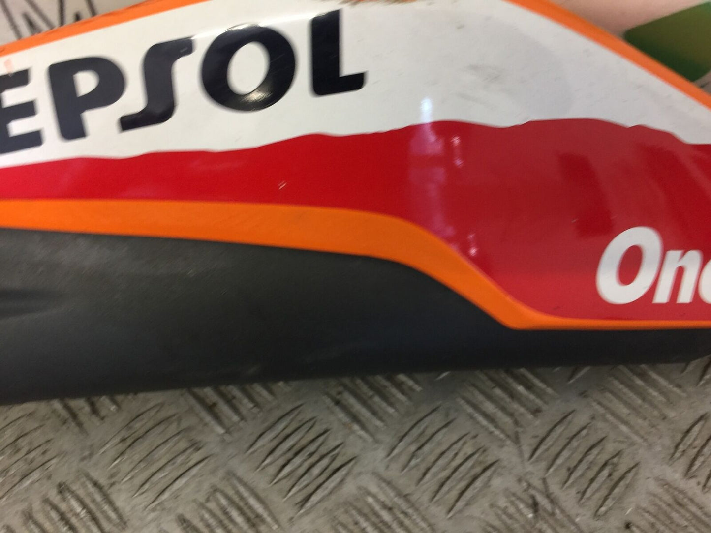 HONDA CBR125 CBR 125 RIGHT SEAT PANEL  YEAR 2011-2017 (STOCK 334)