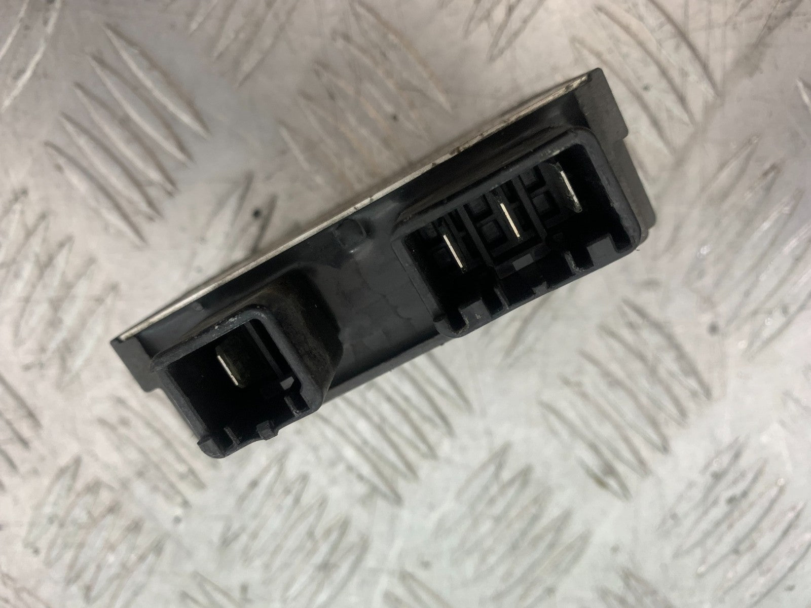 HONDA CBF600 CBF 600 REGULATOR   YEAR 2004-07  (CMB1305)